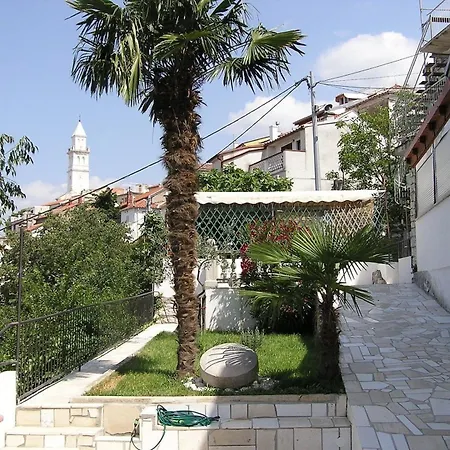 Ferienhaus In Mit Eigener Terrasse Ferienhaus *
